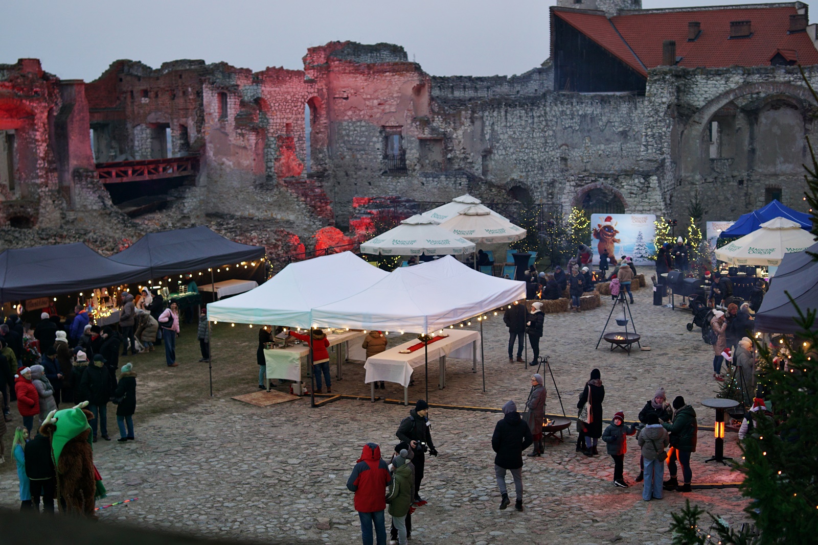 III Jarmark Bożonarodzeniowy na Zamku w Janowcu za nami! | fotorelacja